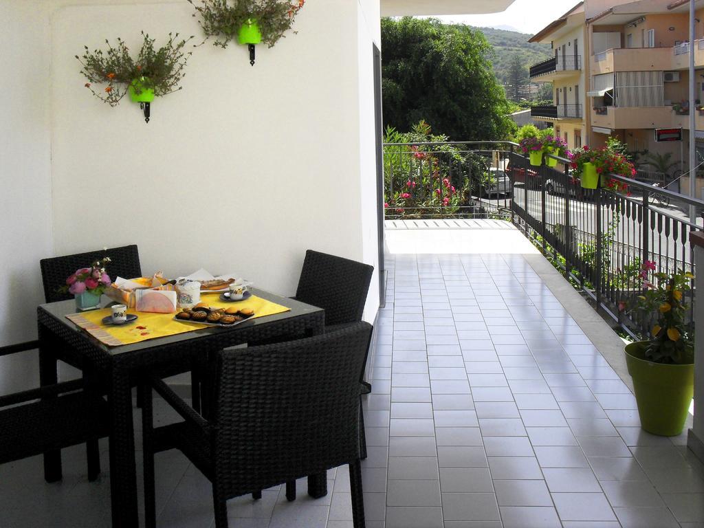 Casa Vacanze Milosa Terme Vigliatore Phòng bức ảnh
